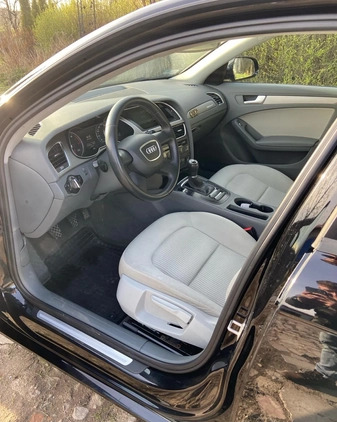 Audi A4 cena 39800 przebieg: 211000, rok produkcji 2013 z Grójec małe 121